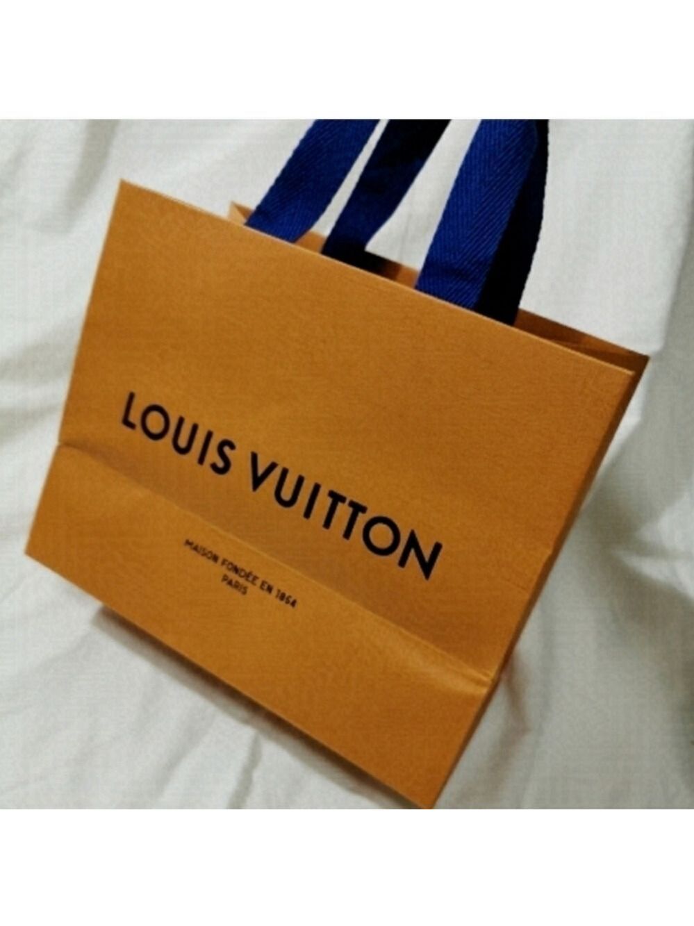 Authentic LV Louis Vuitton iconic Monogram paper gift bag